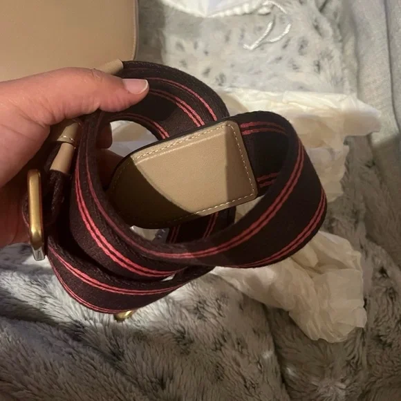 Coach Tan Crossbody Bag with Gold Hardware - Picture 4 of 4